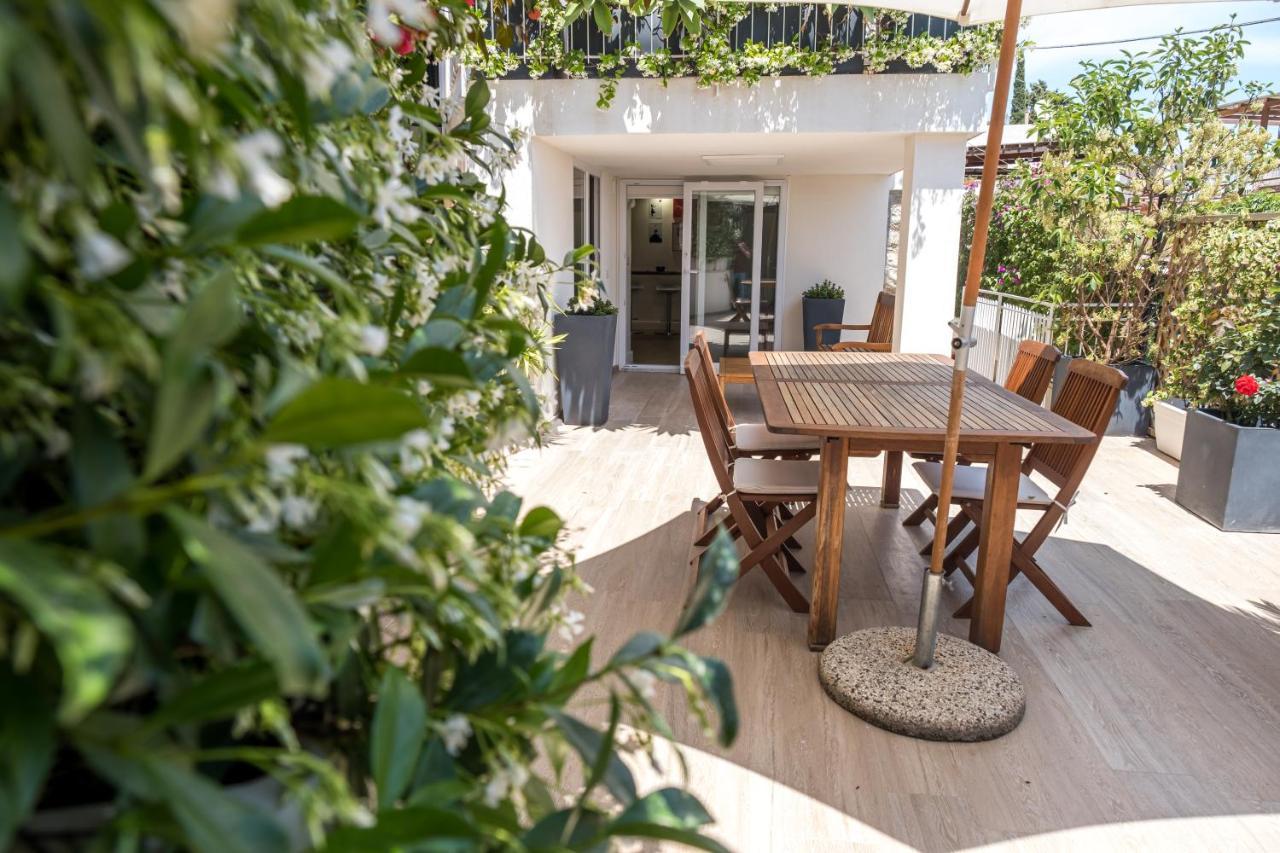 פלרמו Teatro Apartments Mondello מראה חיצוני תמונה